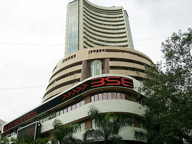 Sensex Jumps 367 Points On Firm Global Trends, snaps 2-day falling streak.